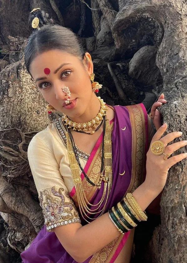 Vidisha Srivastava hot saree actress Vidisha Srivastava hot saree actress