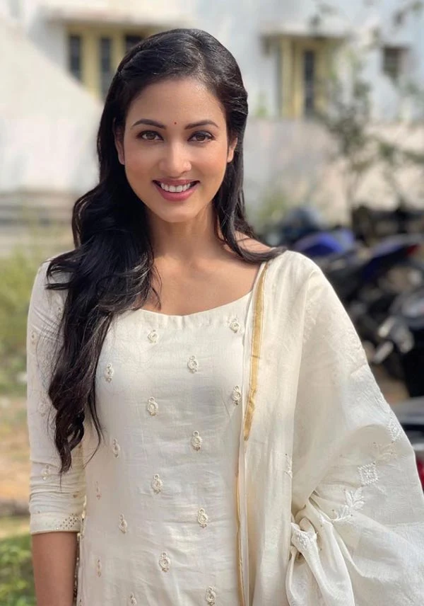 Vidisha Srivastava hot saree actress Vidisha Srivastava hot saree actress