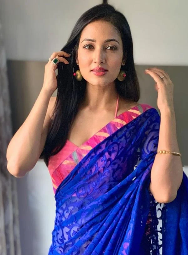 Vidisha Srivastava hot saree actress Vidisha Srivastava hot saree actress