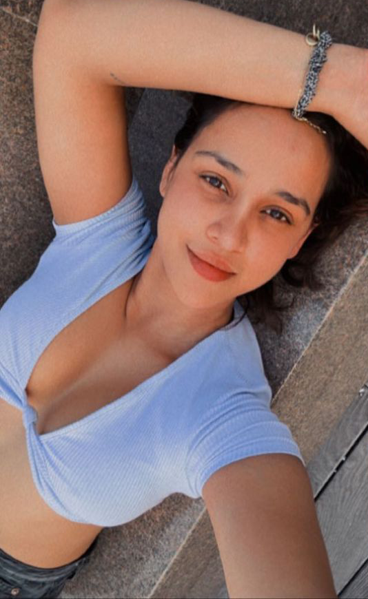 aisha sharma cleavage crop top actress aisha sharma cleavage crop top actress