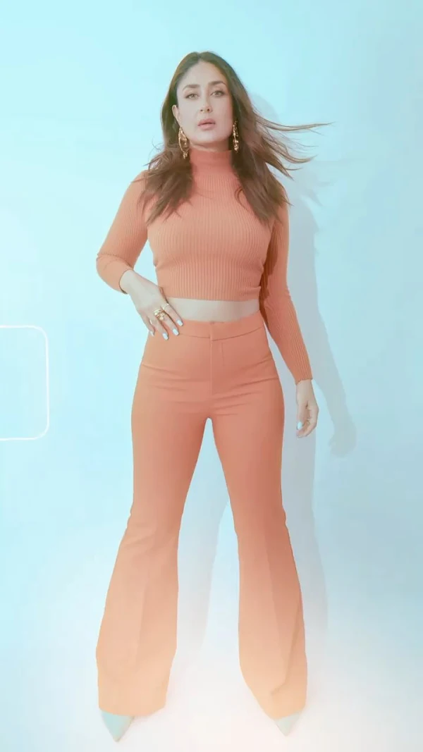 Kareena Kapoor tight top sexy body