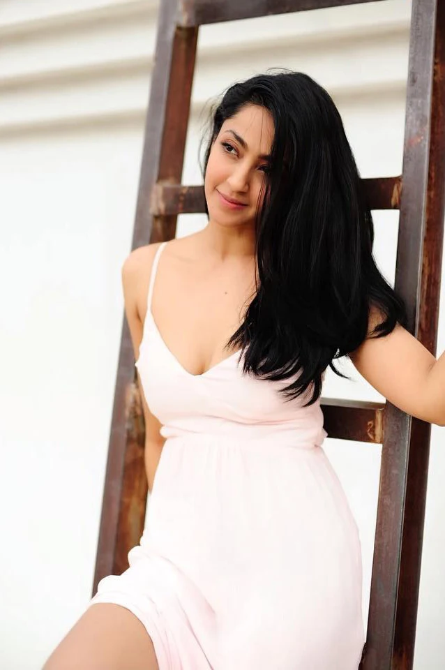 Aindrita Ray hot actress judaa hoke bhi Aindrita Ray hot actress judaa hoke bhi