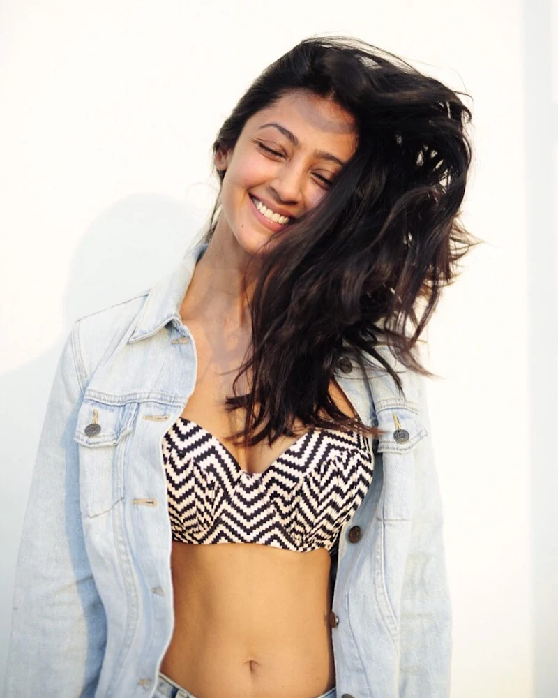 Aindrita Ray navel hot actress judaa hoke bhi Aindrita Ray navel hot actress judaa hoke bhi
