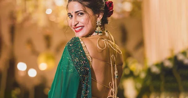 aahana kumra backless green saree hot actress
