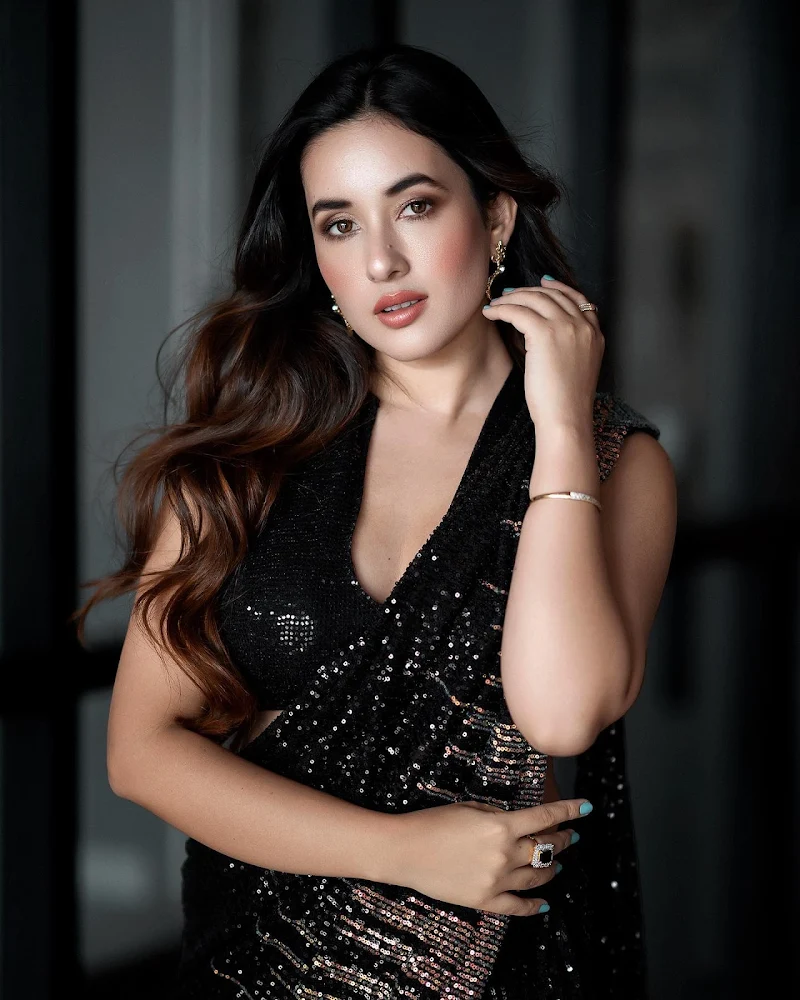 Aditi Budhathoki black saree hot Aditi Budhathoki black saree hot