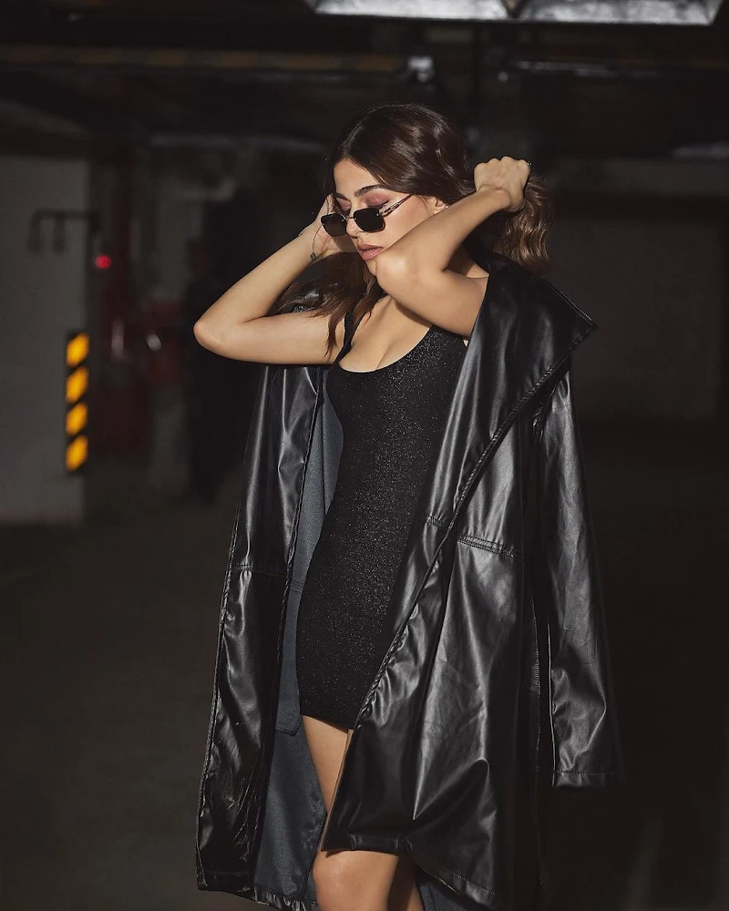 alaya f short black dress sexy body