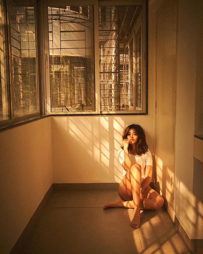 ananya panday sexy legs white bodysuit bollywood actress ananya panday sexy legs white bodysuit bollywood actress