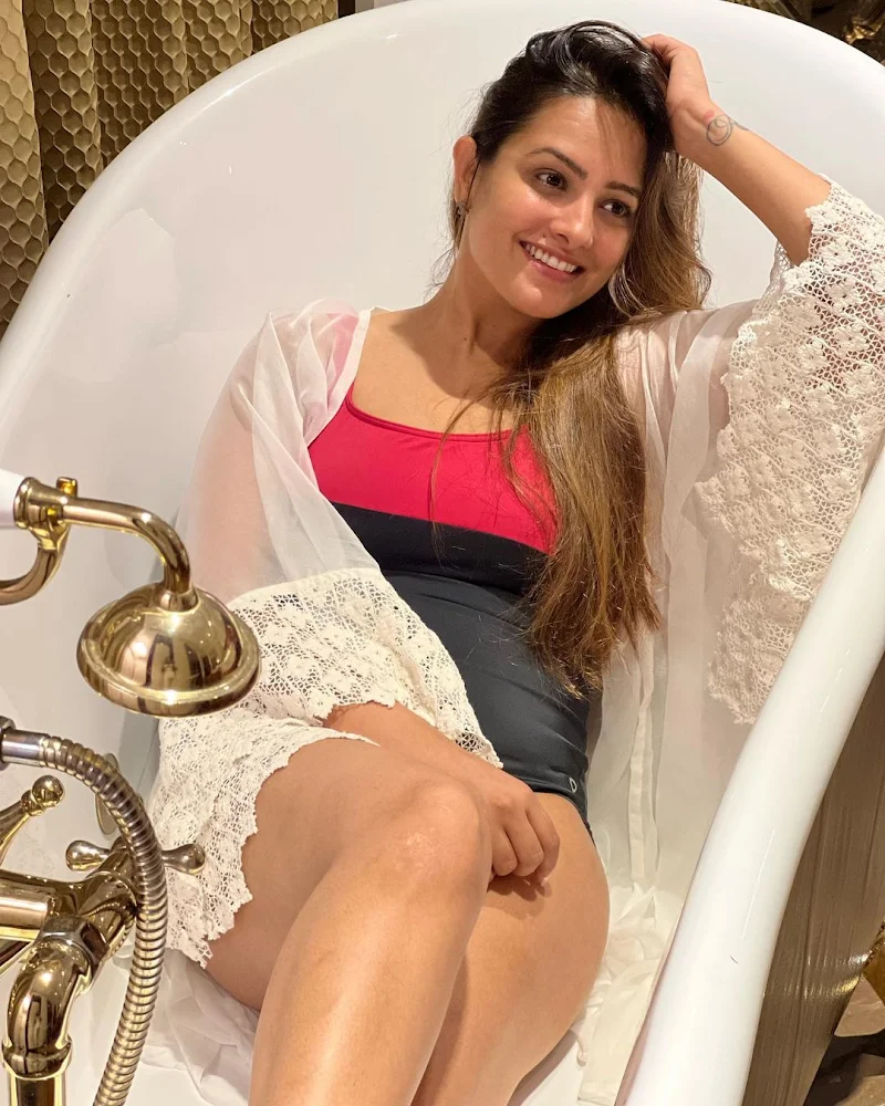 Anita Hassanandani swimsuit hot tv actress