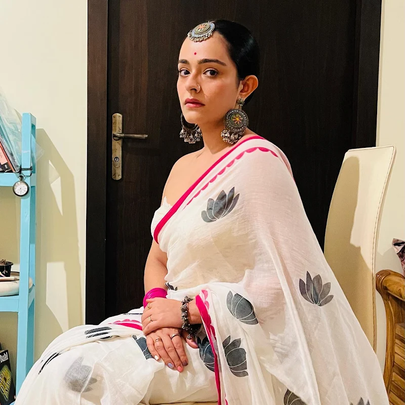apoorva arora white saree off shoulder blouse apoorva arora white saree off shoulder blouse