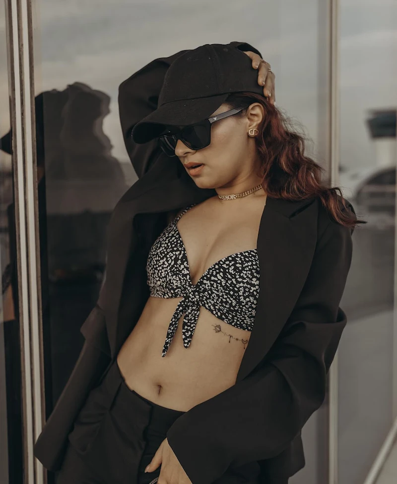 avneet kaur cleavage navel bikini top pants suit avneet kaur cleavage navel bikini top pants suit