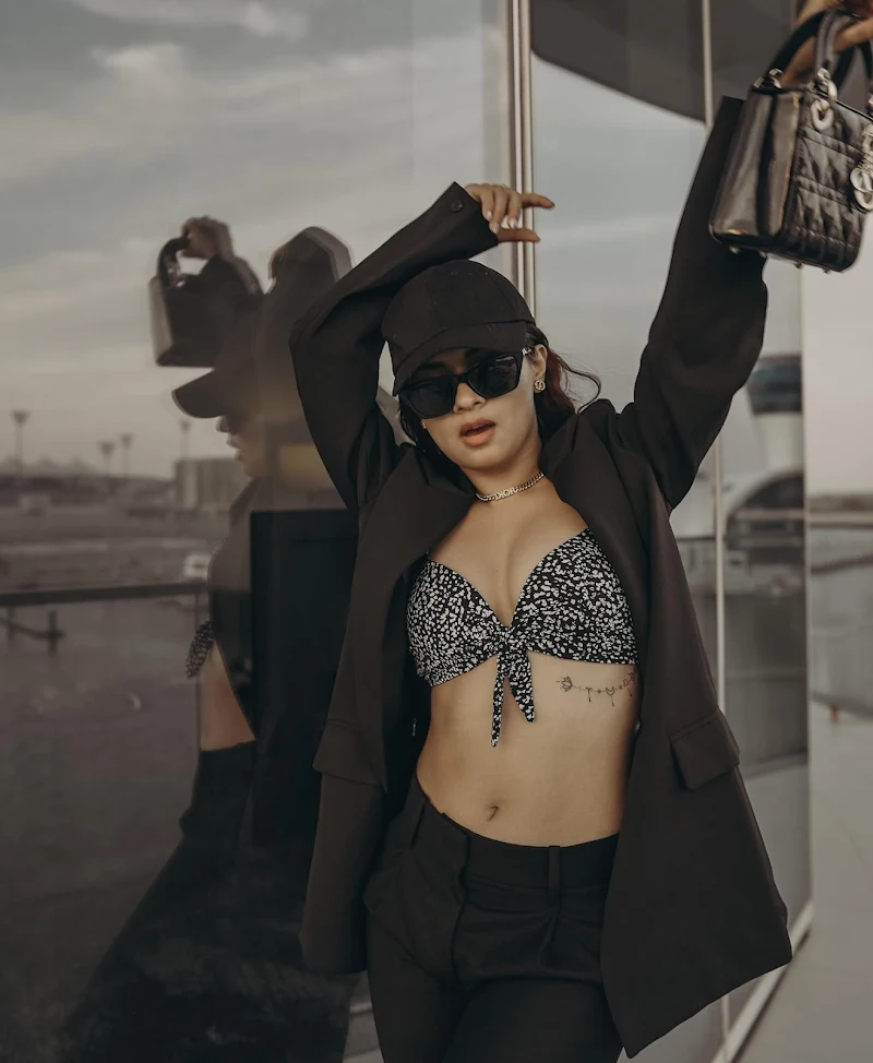 avneet kaur cleavage navel bikini top pants suit avneet kaur cleavage navel bikini top pants suit