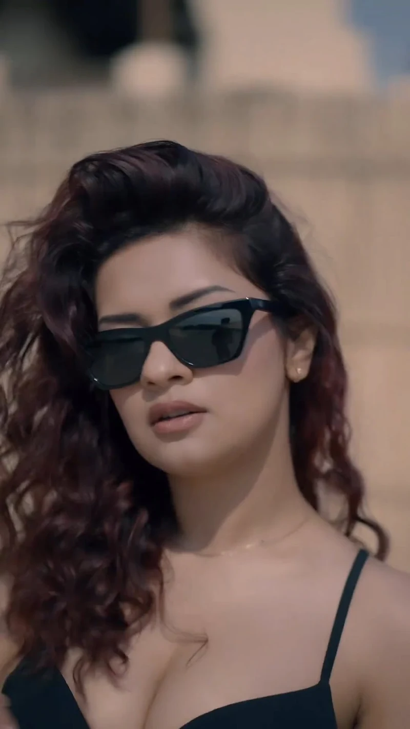 avneet kaur cleavage black outfit hot indian actress