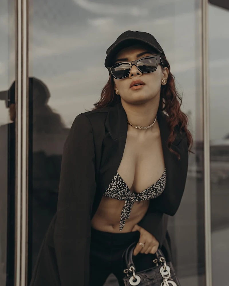 avneet kaur cleavage navel bikini top pants coat avneet kaur cleavage navel bikini top pants coat