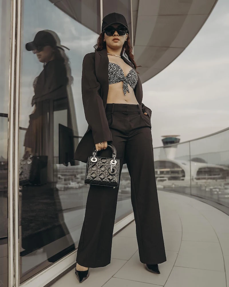 avneet kaur cleavage navel bikini top pants coat avneet kaur cleavage navel bikini top pants coat