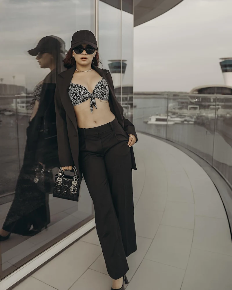 avneet kaur cleavage navel bikini top pants coat avneet kaur cleavage navel bikini top pants coat