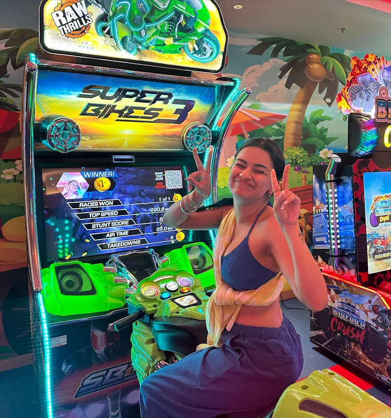 avneet kaur cleavage tiny blue top busty indian