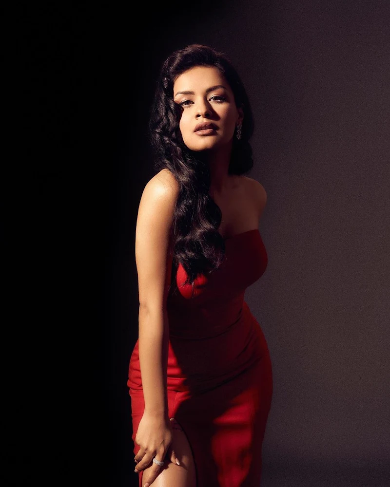 Avneet Kaur red high slit dress curvy actress Avneet Kaur red high slit dress curvy actress