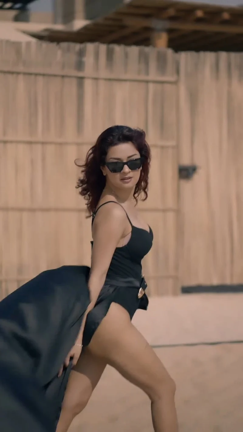 avneet kaur sexy legs black outfit hot indian actress