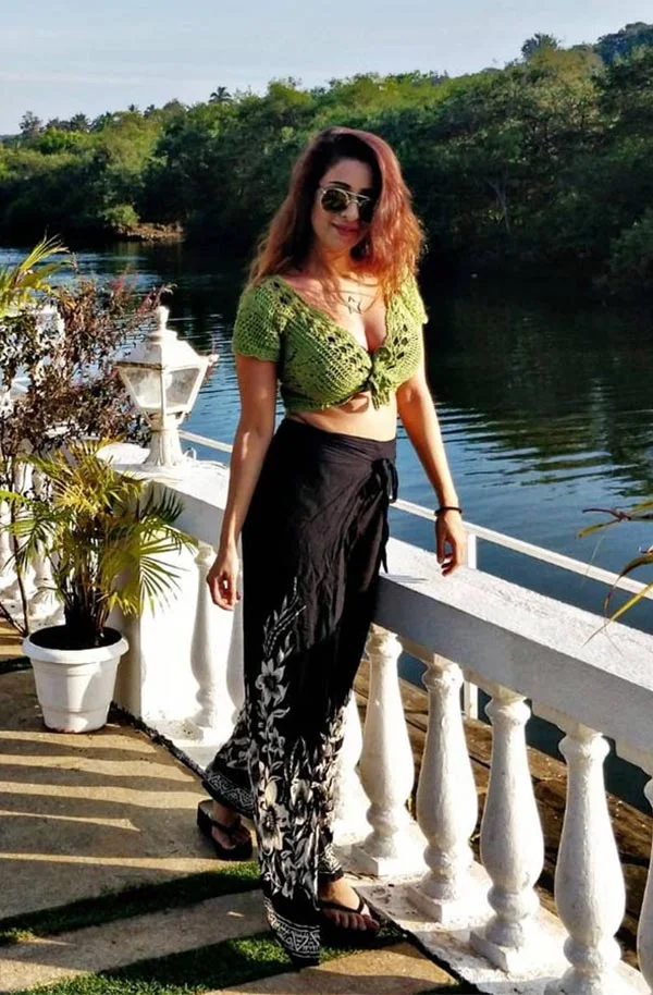 Cheshta Bhagat hot actress