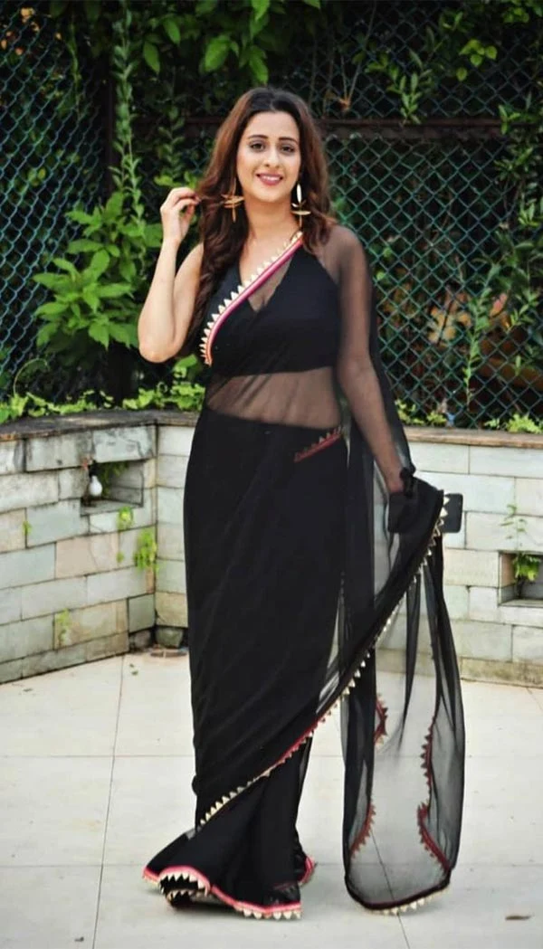 Cheshta Bhagat hot actress shades of love