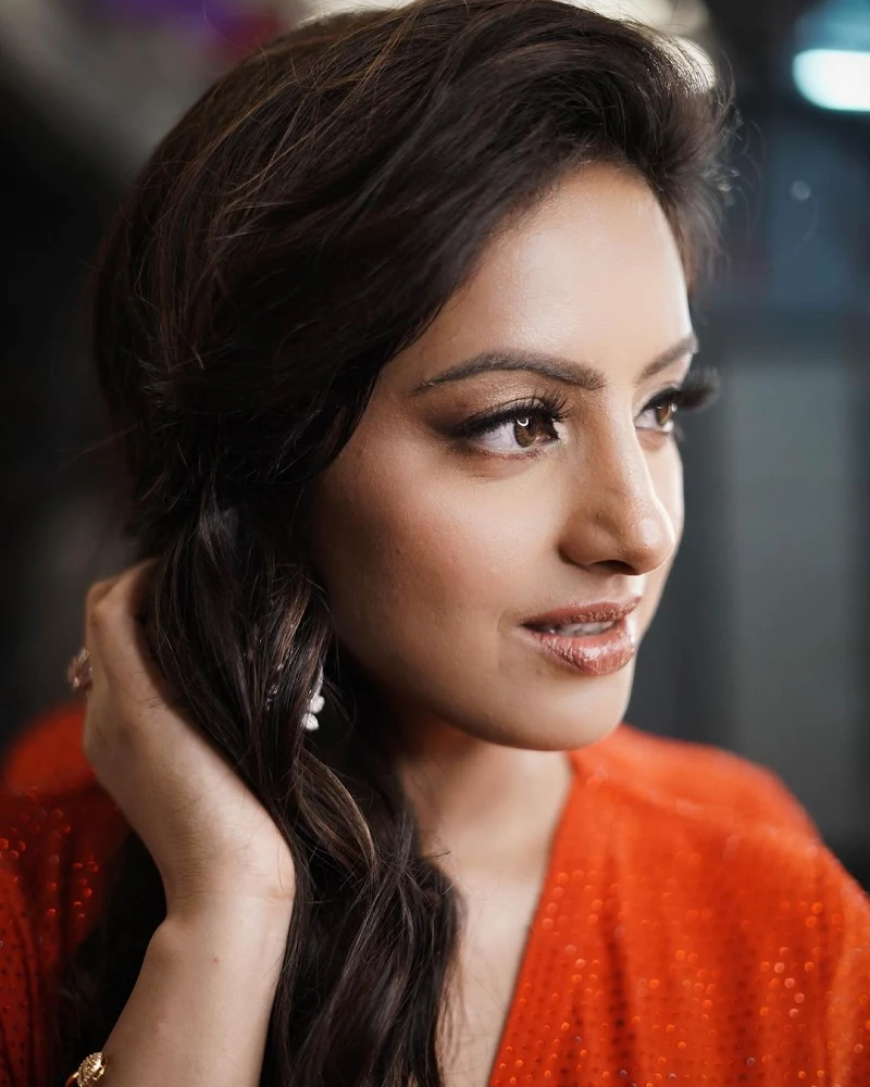 Deepika Singh curvy actress orange high slit dress Deepika Singh curvy actress orange high slit dress