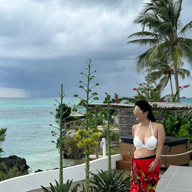 Deepti Bhatnagar cleavage white bikini hot actress Deepti Bhatnagar cleavage white bikini hot actress