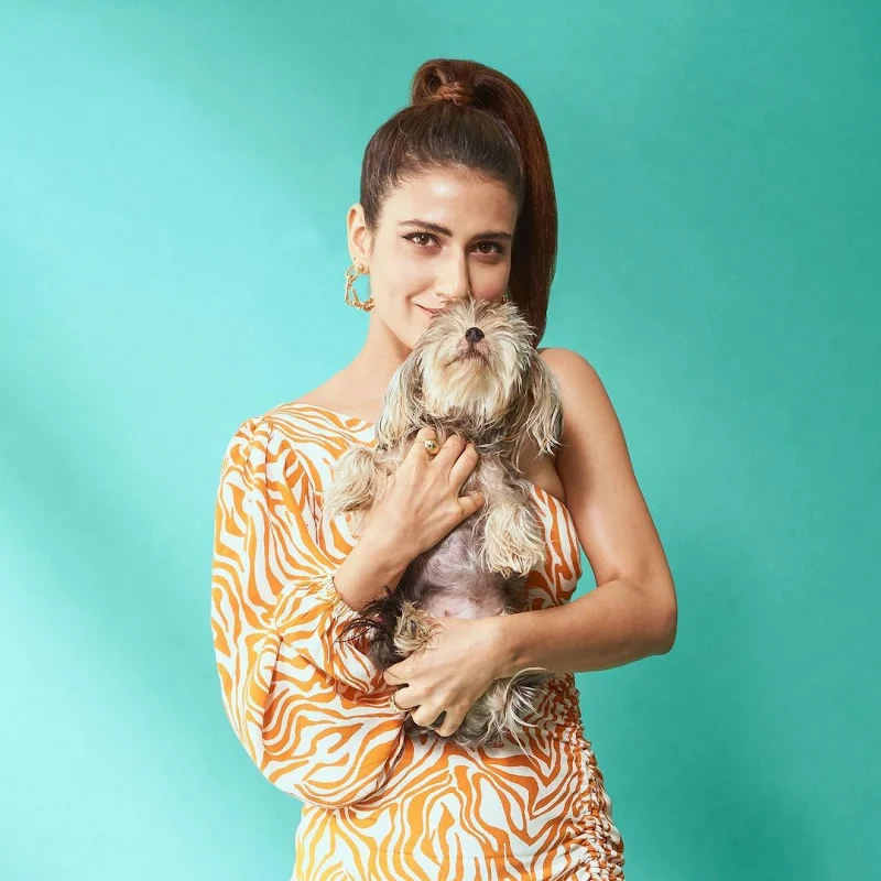 Fatima Sana Shaikh hot short dress