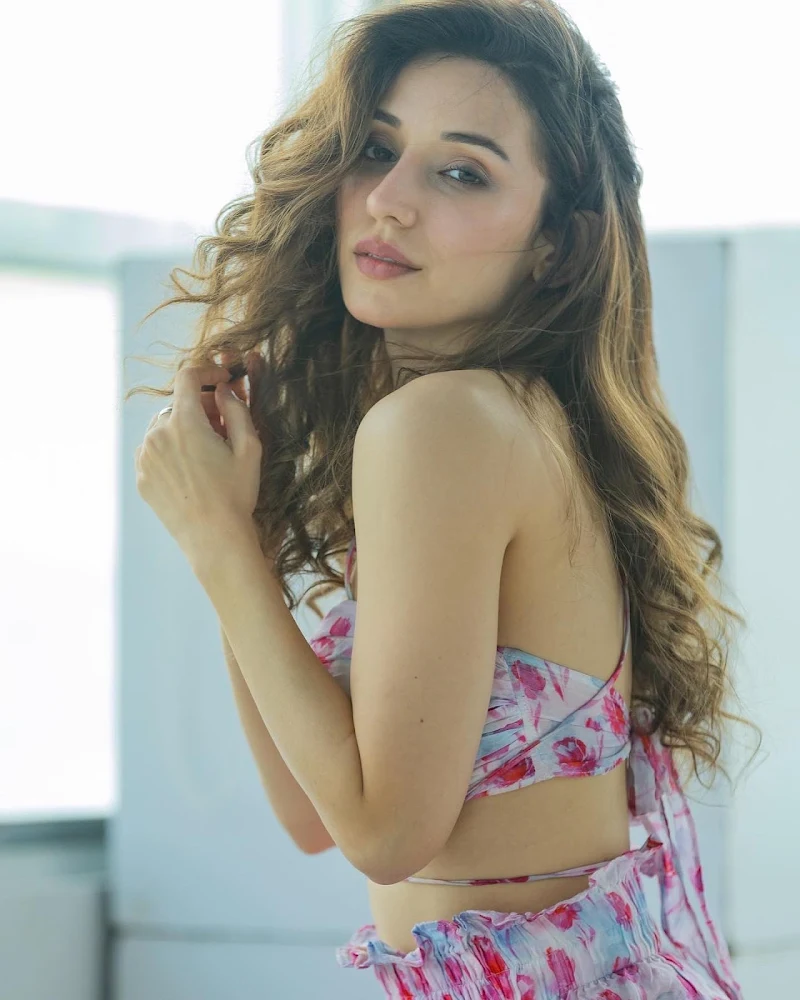 heli daruwala hot dancer actress