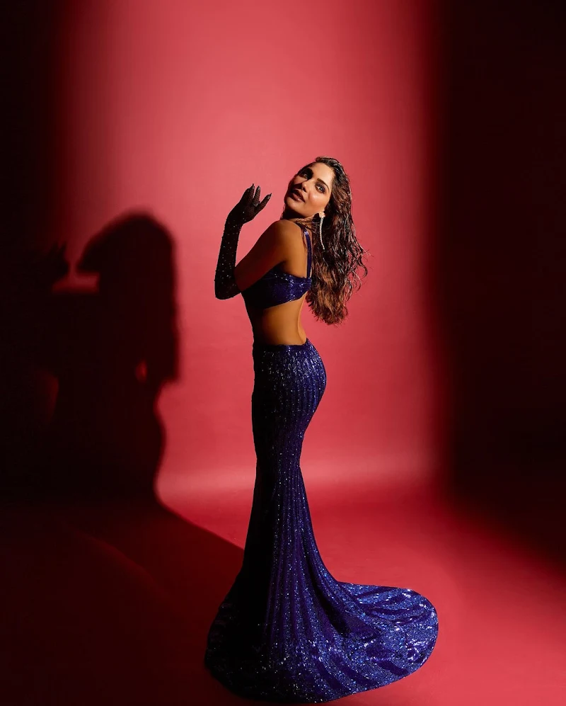 Ishita Raj blue dress sexy body