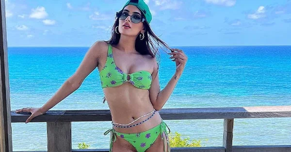 Ragini MMS Returns actress, Karishma Sharma, flaunts her sexy toned body in bikini – see now.
