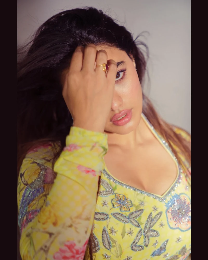 Ketika Sharma yellow suit cleavage curvy busty indian actress Ketika Sharma yellow suit cleavage curvy busty indian actress
