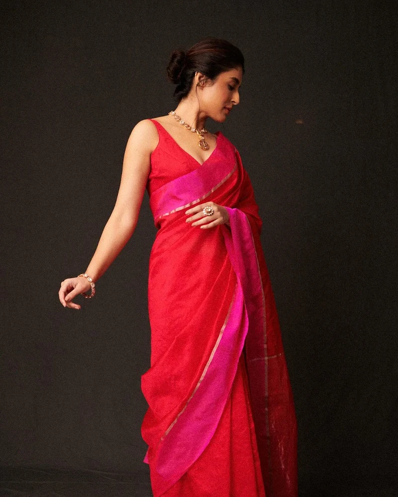 kritika kamra red saree hot actress kritika kamra red saree hot actress