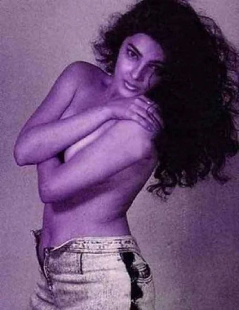 mamta kulkarni topless bold bollywood actress mamta kulkarni topless bold bollywood actress