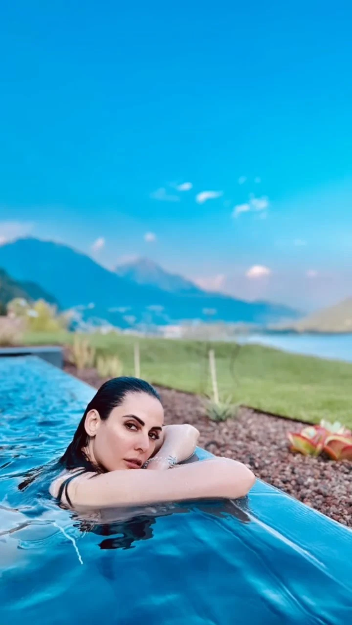 Mandana Karimi bikini sexy body Mandana Karimi bikini sexy body