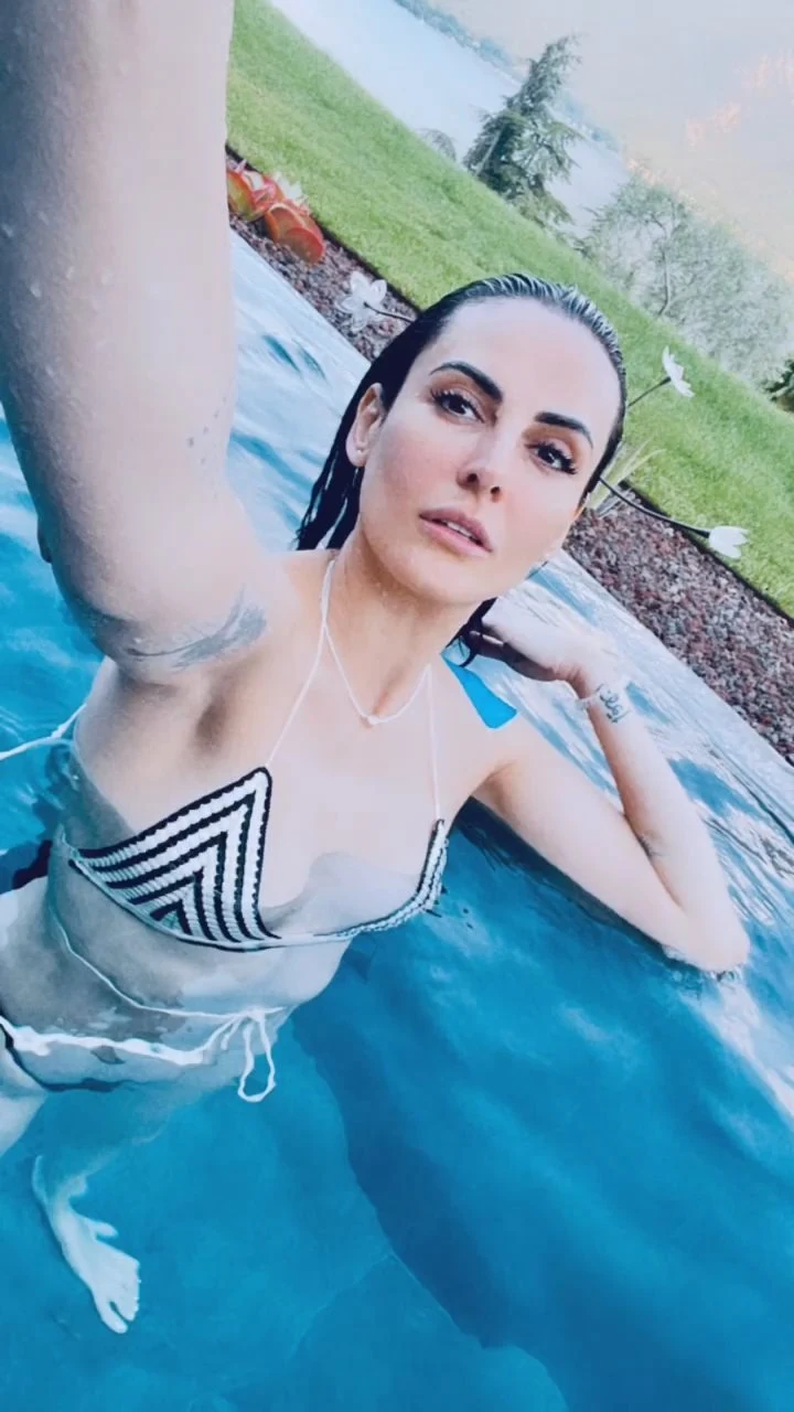 Mandana Karimi bikini sexy body Mandana Karimi bikini sexy body