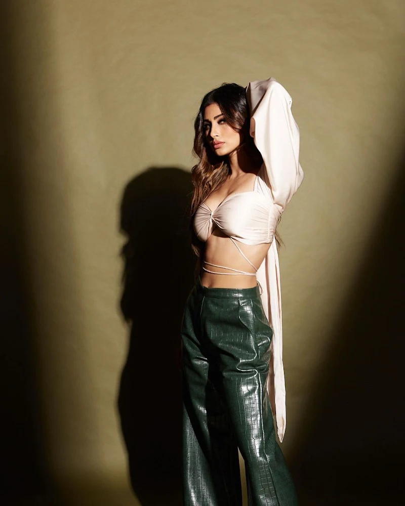 Mouni Roy cleavage skimpy top pants Mouni Roy cleavage skimpy top pants