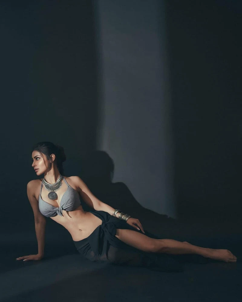mouni roy navel cleavage legs bikini top hot photoshoot mouni roy navel cleavage legs bikini top hot photoshoot