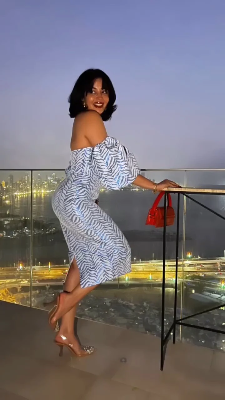 Nehha Pendse curvy body tight tdress hot actress Nehha Pendse curvy body tight tdress hot actress