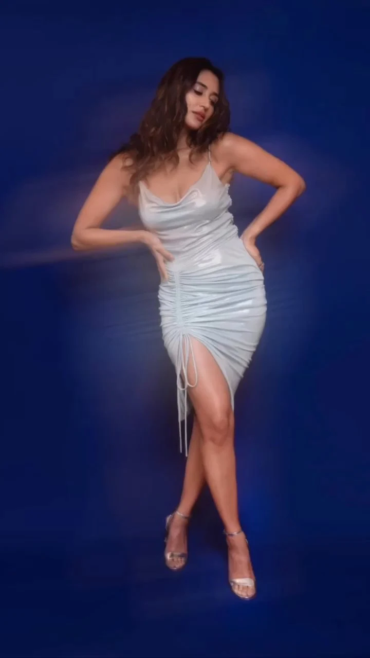 Nikita Dutta cleavage short tight dress sexy body Nikita Dutta cleavage short tight dress sexy body