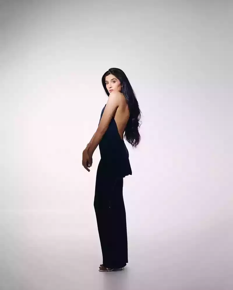 nimrit kaur ahluwalia sexy back hot punjabi actress nimrit kaur ahluwalia sexy back hot punjabi actress