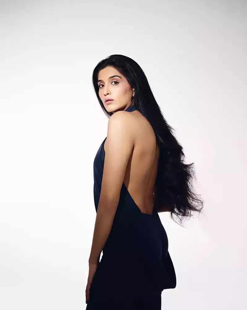 nimrit kaur ahluwalai sexy back black outfit nimrit kaur ahluwalai sexy back black outfit