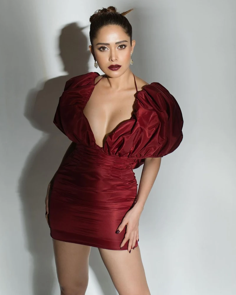 nushrratt bharuccha short dress sexy legs cleavage nushrratt bharuccha short dress sexy legs cleavage