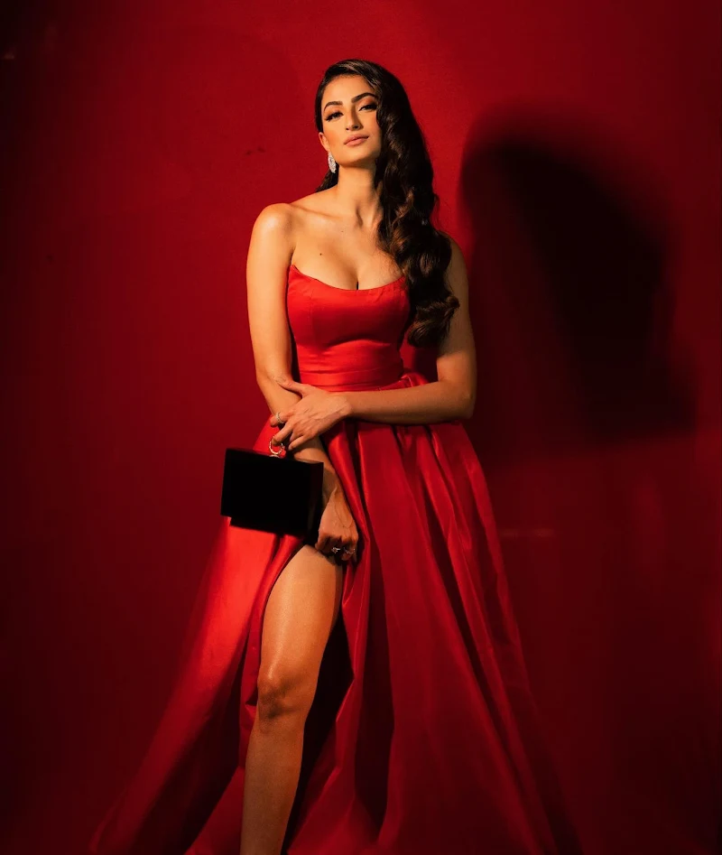 Palak Tiwari cleavage red dress hot actress Palak Tiwari cleavage red dress hot actress