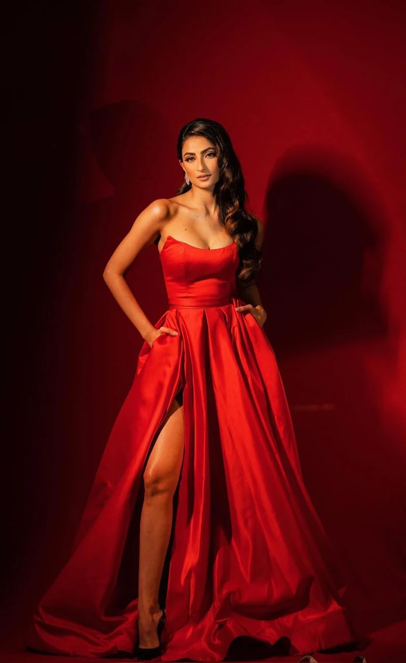 Palak Tiwari cleavage red dress hot actress Palak Tiwari cleavage red dress hot actress
