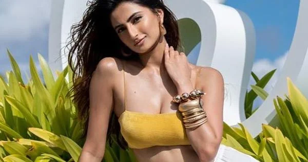 Palak Tiwari in tiny yellow bralette sets temperature soaring – see latest hot pics.