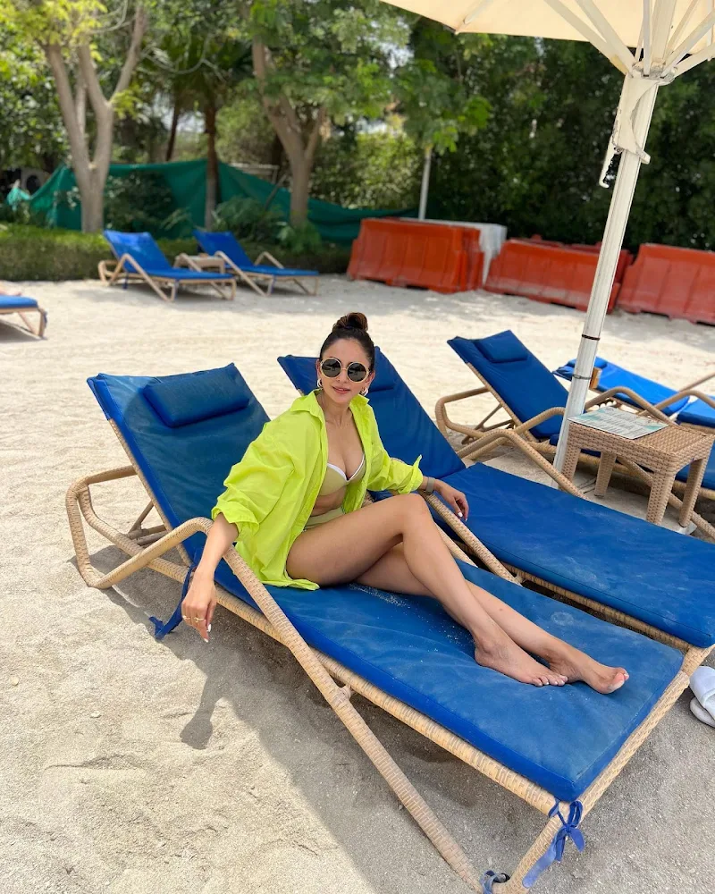 Rakul Preet green bikini cleavage sexy legs Rakul Preet green bikini cleavage sexy legs