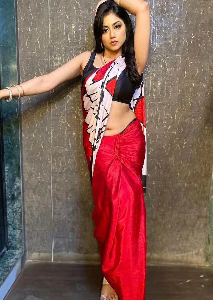 Reema Worah saree navel curvy tv actress
