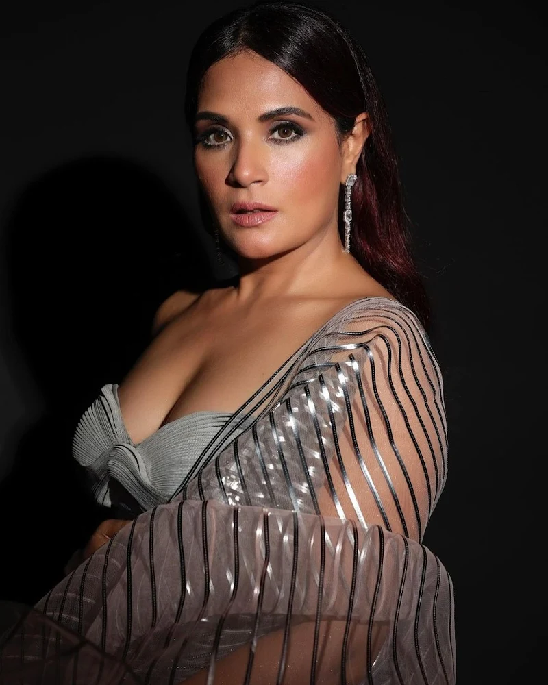 richa chadha cleavage hot actress fukrey