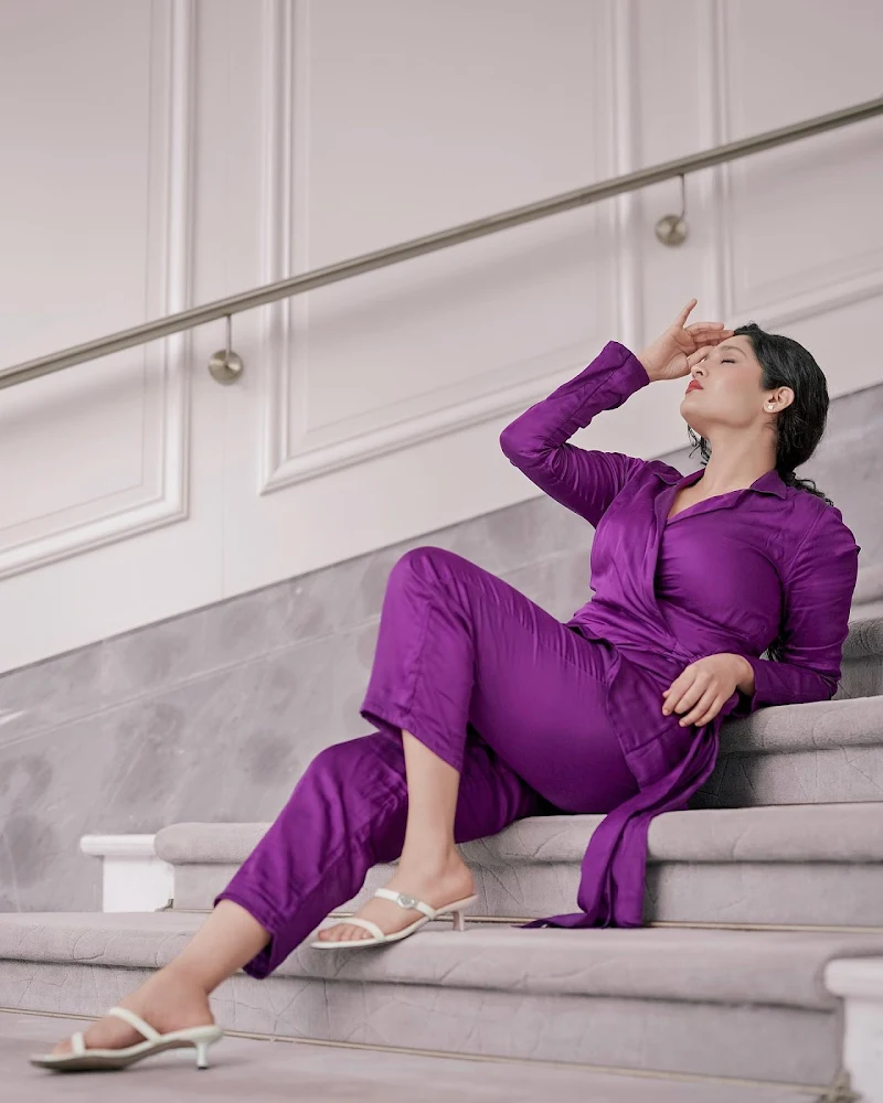 ritika singh purple shirt busty curvy indian actress