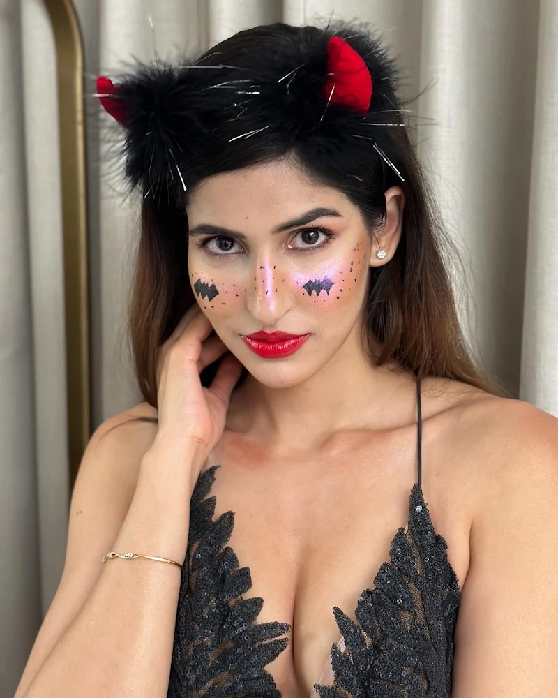 sakshi malik backless black dress